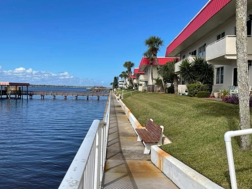 RIVERSIDE CONDO - Residential Lease