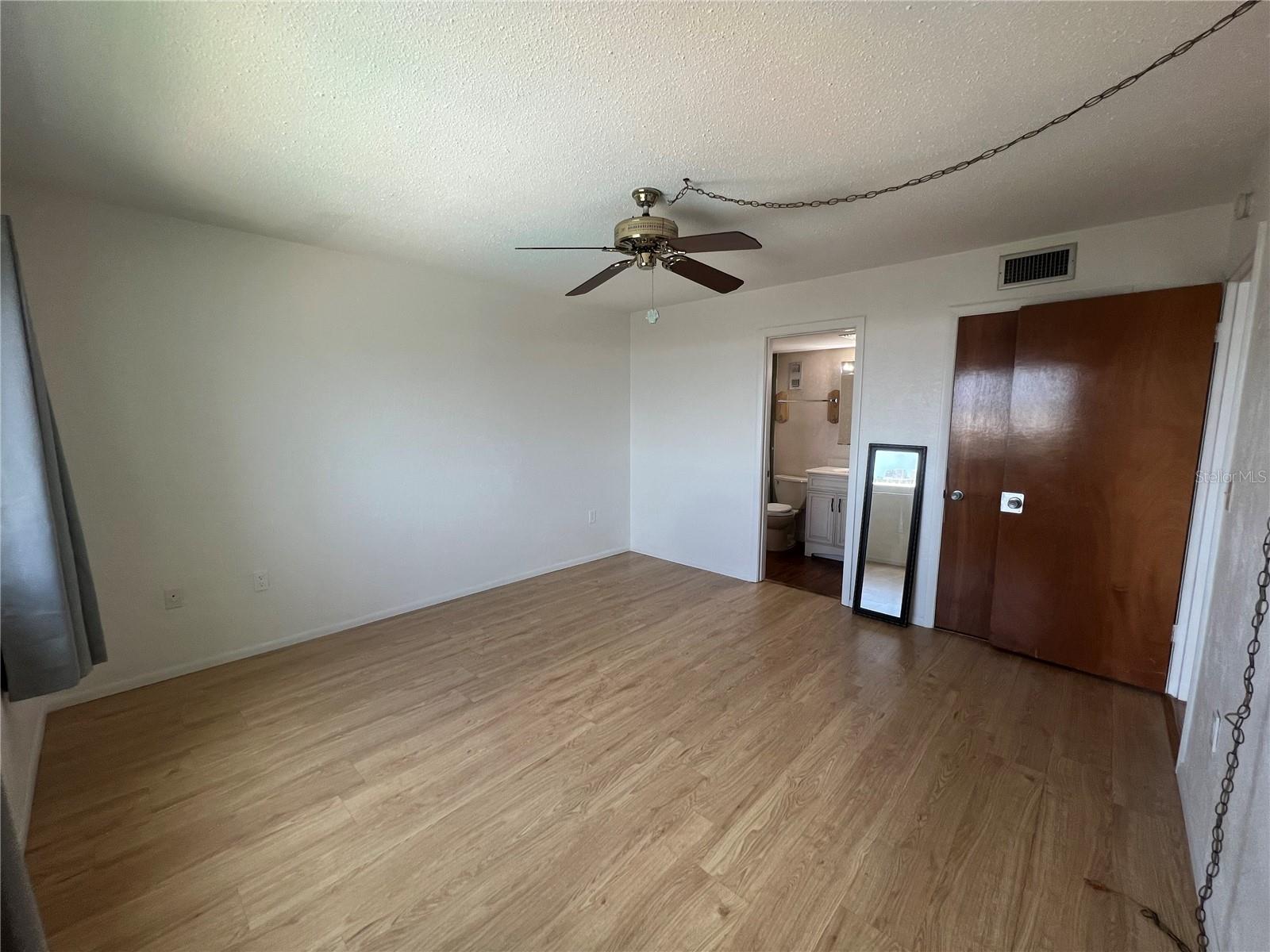 RIVERSIDE CONDO - Residential Lease