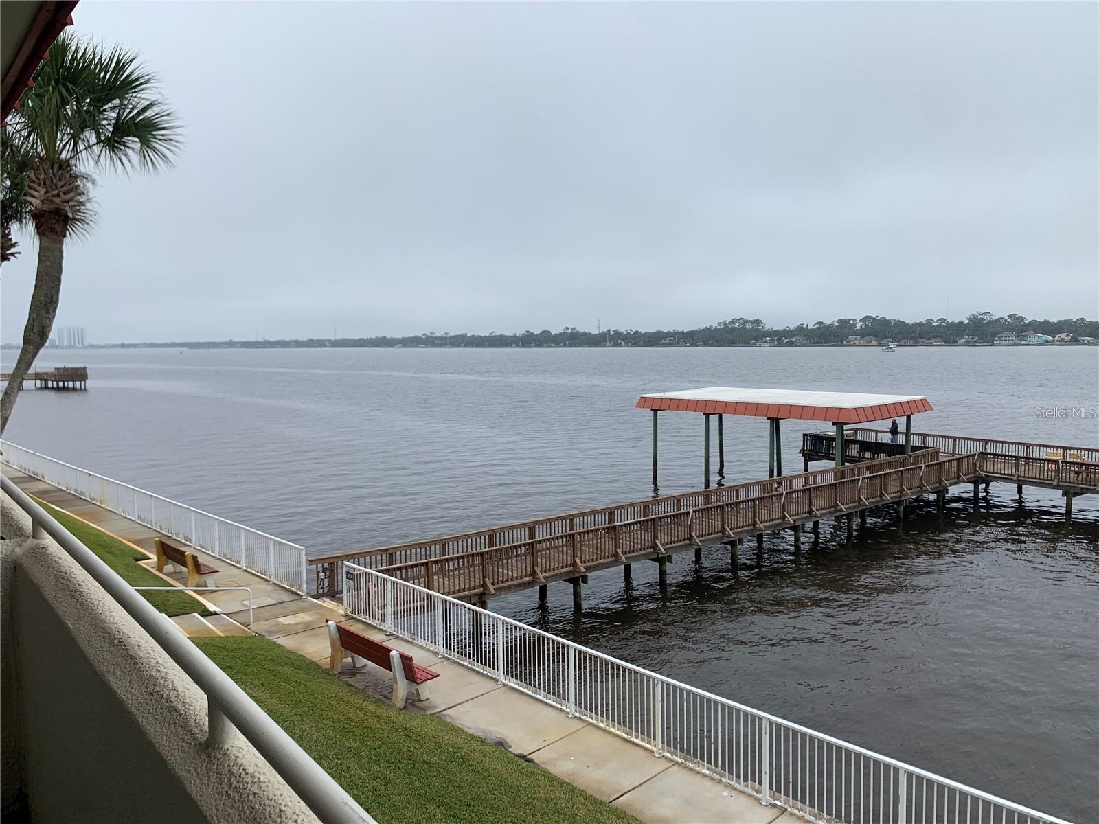 RIVERSIDE CONDO - Residential Lease