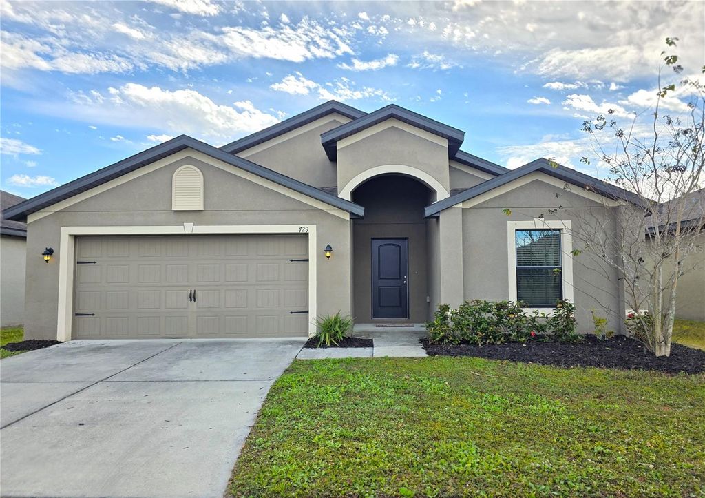 Photo of 729 Chatham Walk Drive, Ruskin, FL 33570 (MLS # TB8462397)