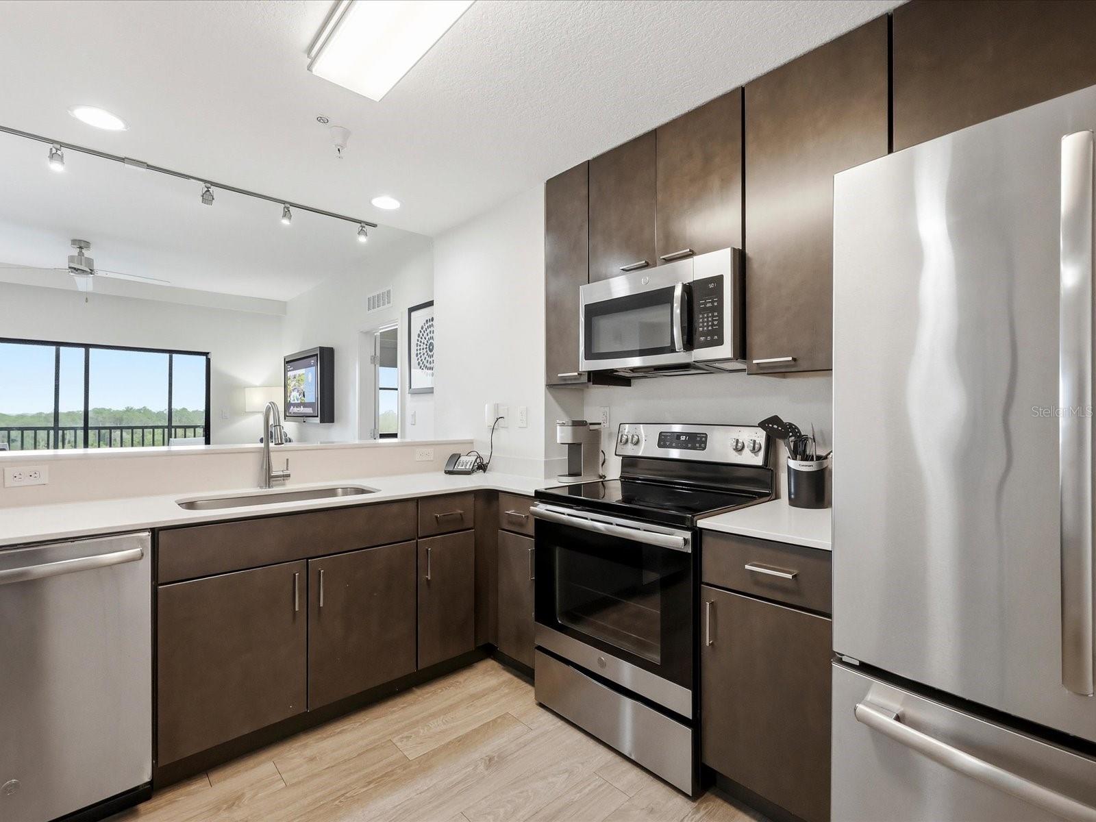 GROVE RESORT AND SPA HOTEL CONDOMINIUM - Residential