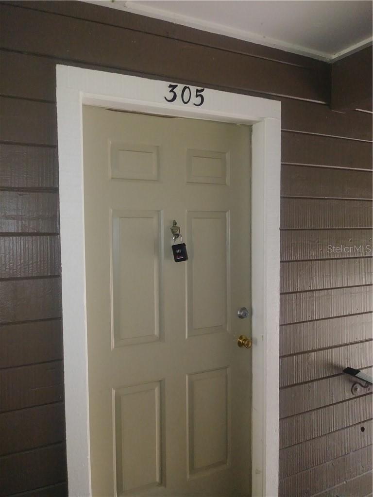 OASIS AT PEARL LAKE A CONDO - Residential Lease