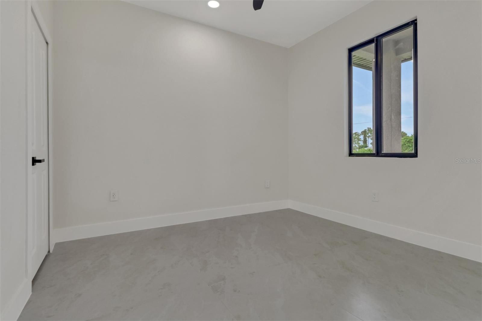 LEHIGH ESTATES - Residential Lease