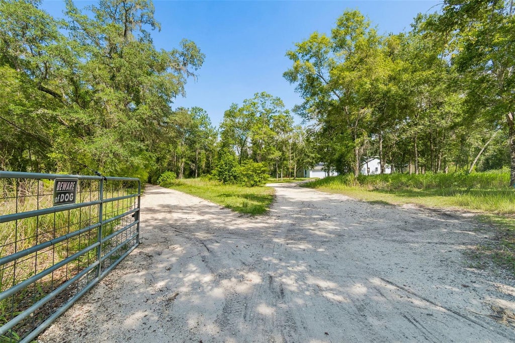Photo of 3140 Crum Road, Brooksville, FL 34604 (MLS # TB8528285)