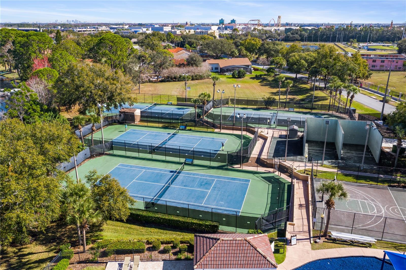 ORANGE TREE COUNTRY CLUB - Residential