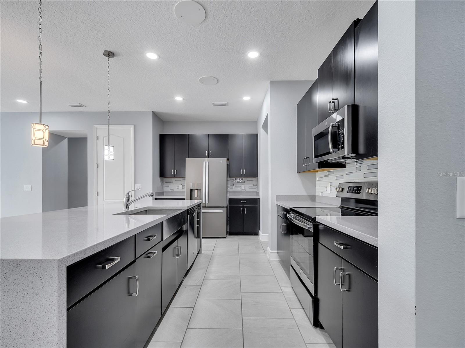 HANOVER LAKES PH 1 - Residential Lease