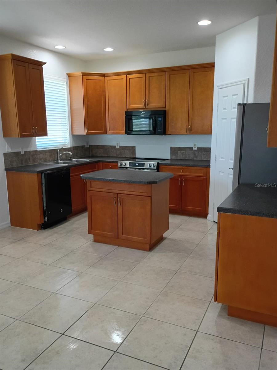 3549 MAPLE RIDGE LOOP