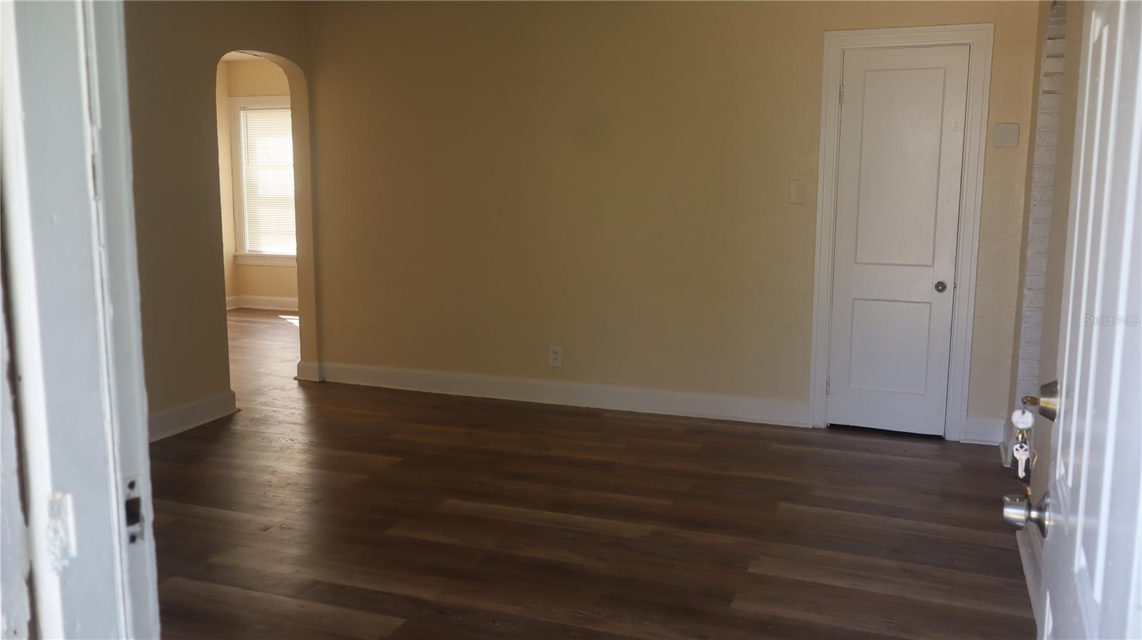 OAKDALE SUB - Residential Lease