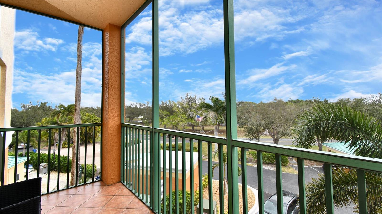 HARBOR TOWERS AT BURNT STORE - Residential