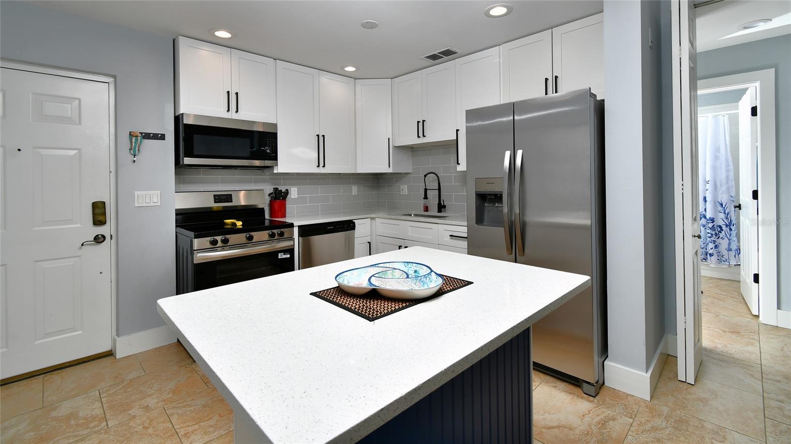 HARBOR TOWERS AT BURNT STORE - Residential