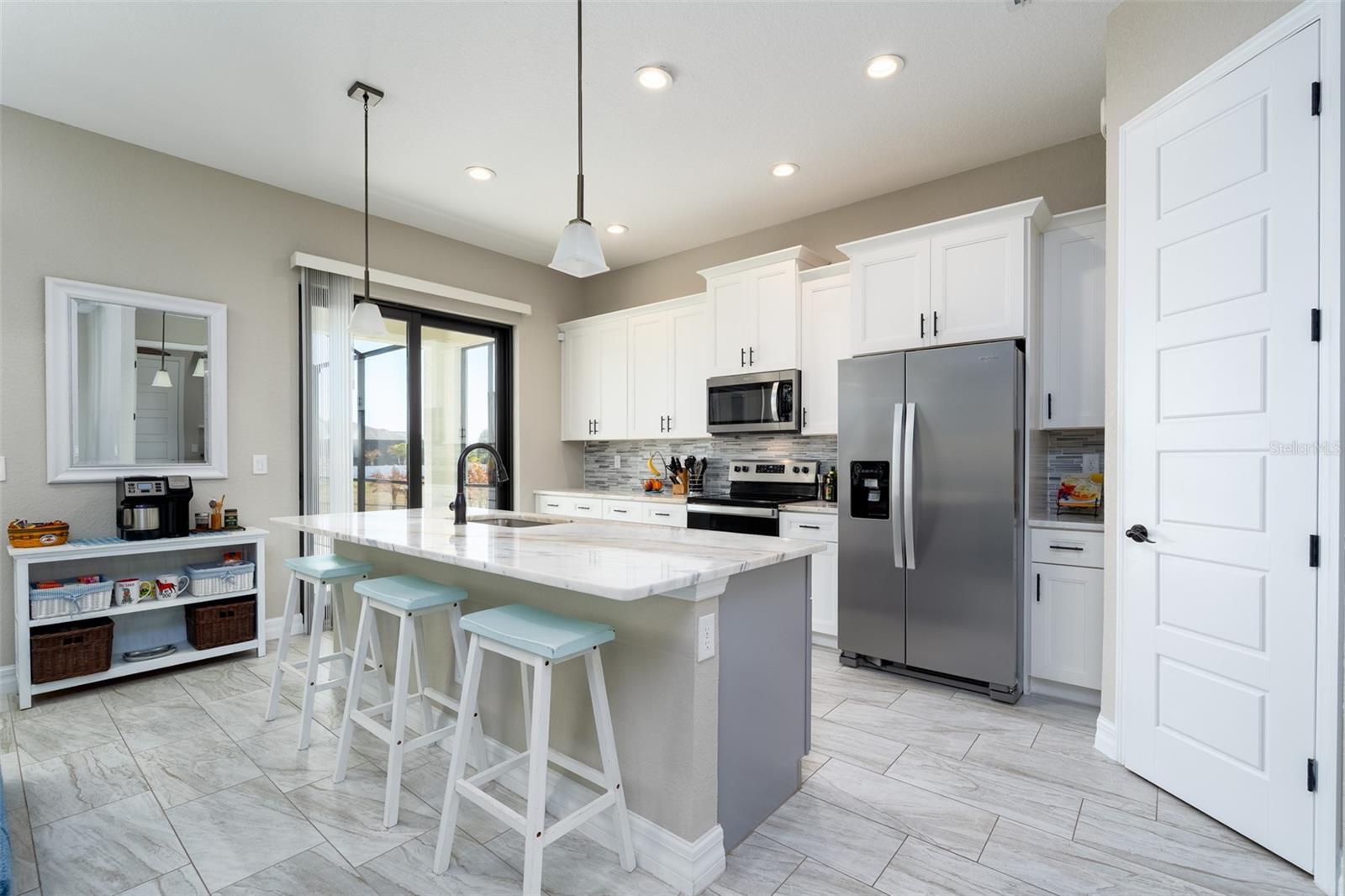 ROTONDA LAKES - Residential