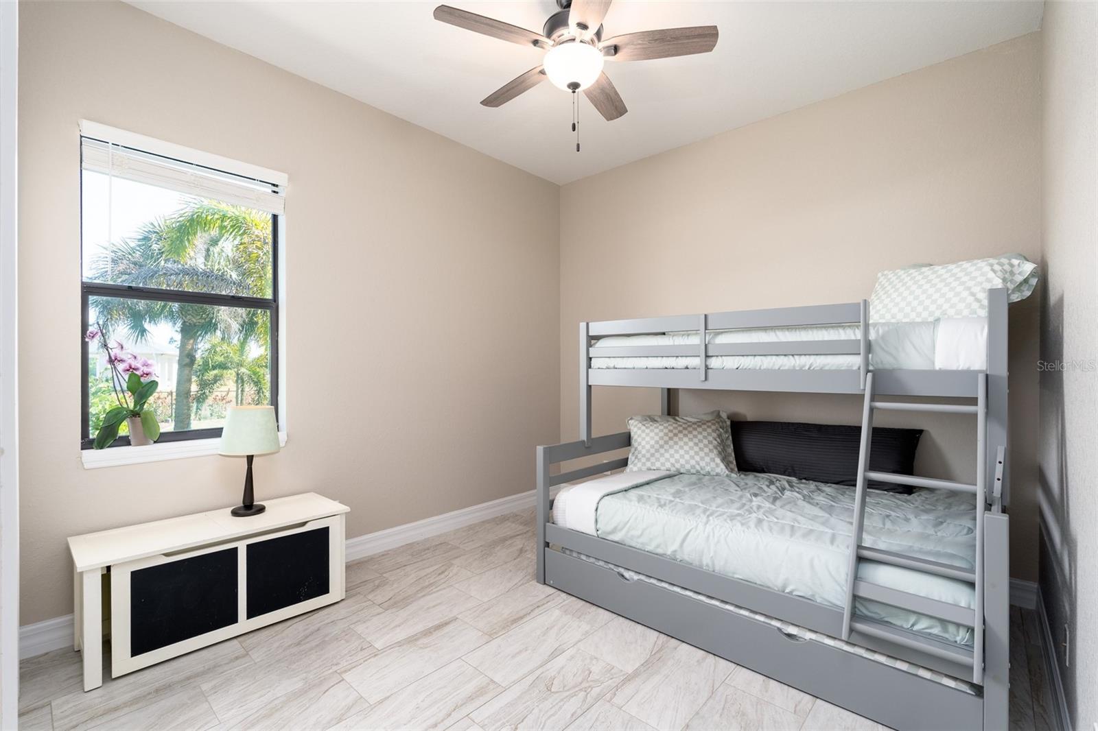 ROTONDA LAKES - Residential