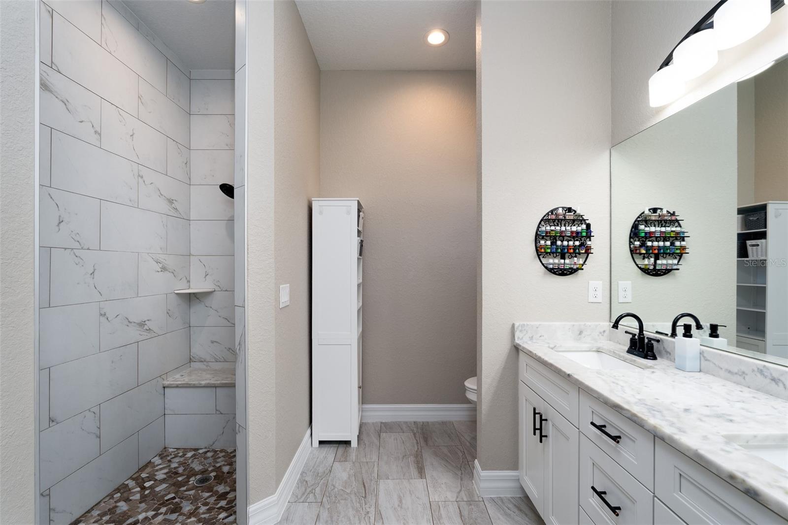 ROTONDA LAKES - Residential