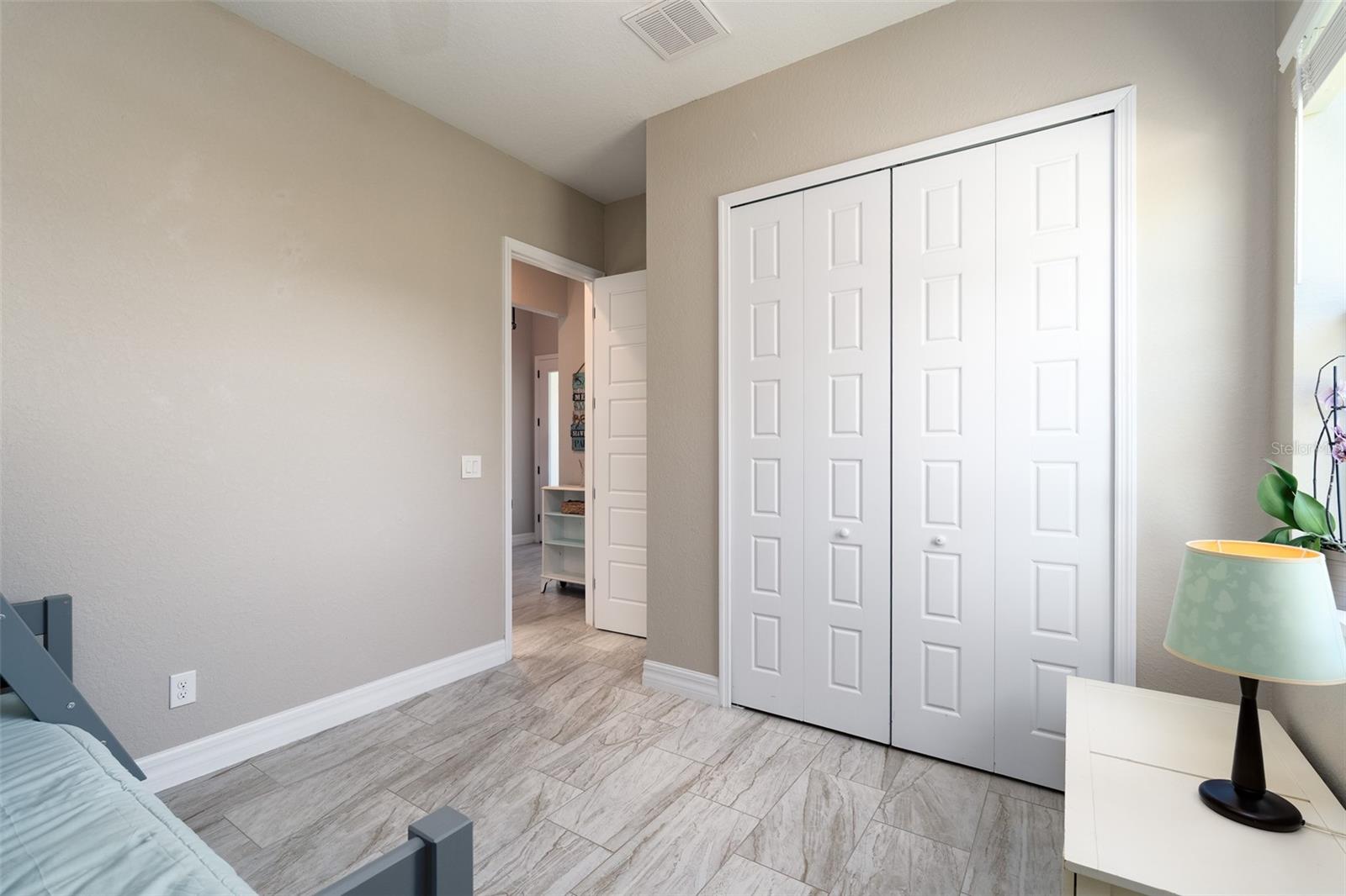 ROTONDA LAKES - Residential