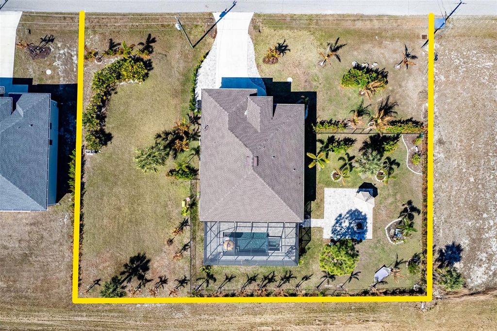 Photo of 151 Lime Tree Park, Rotonda West, FL 33947 (MLS # D6146334)