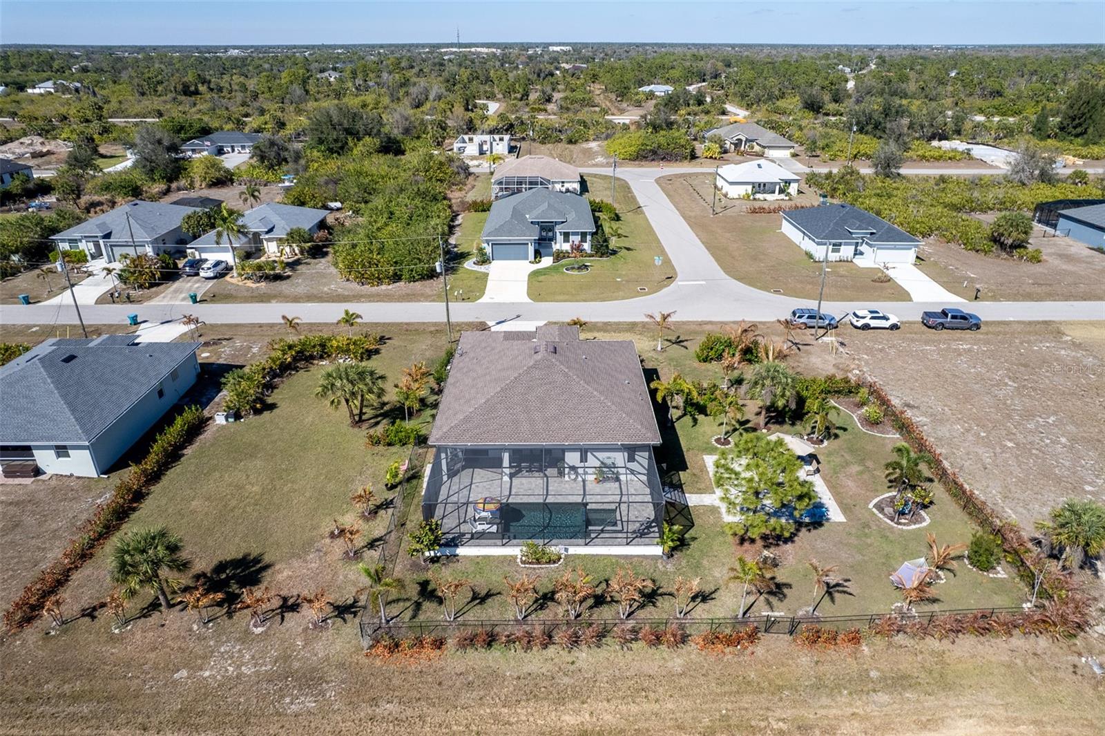 ROTONDA LAKES - Residential