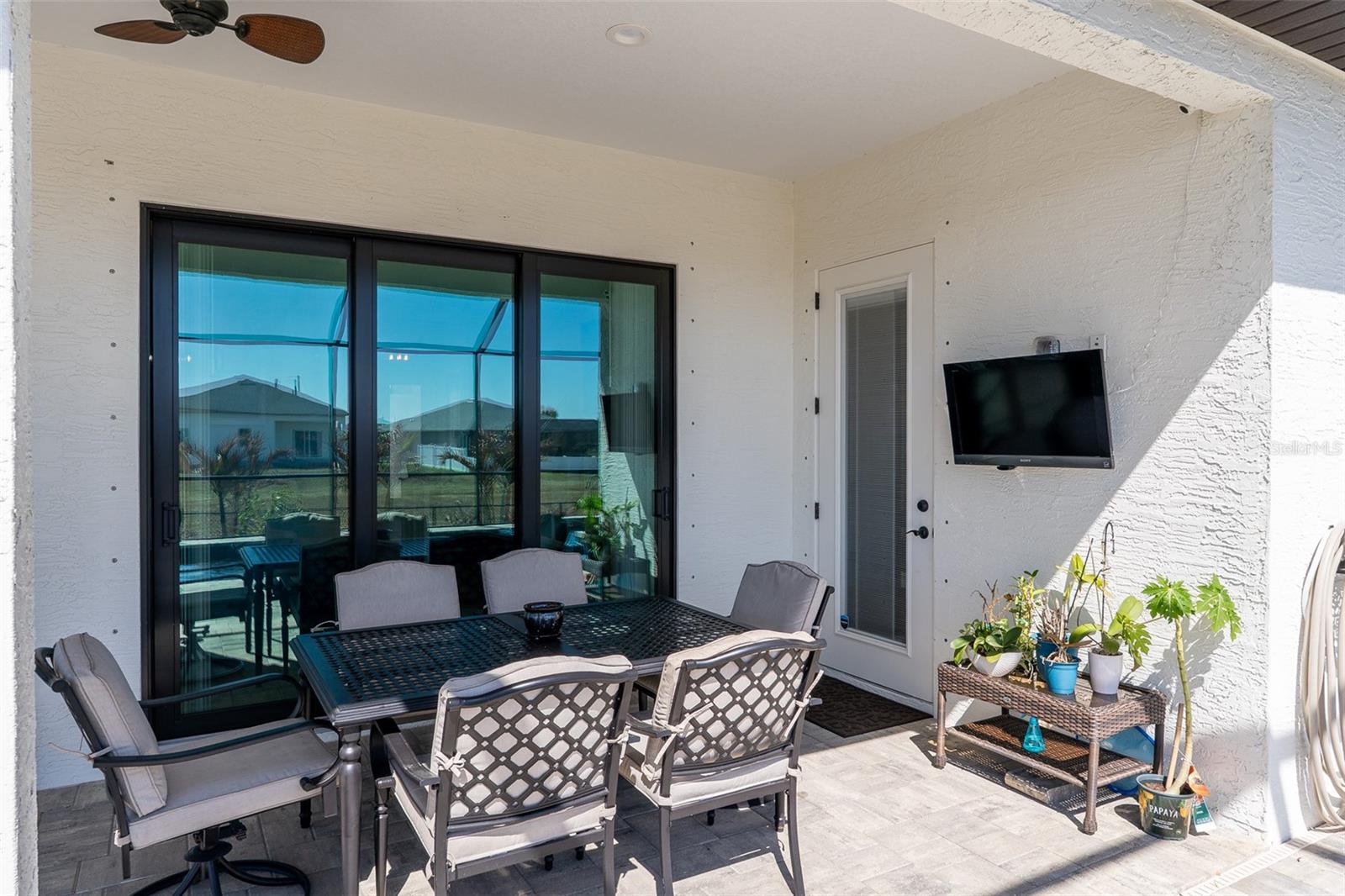 ROTONDA LAKES - Residential