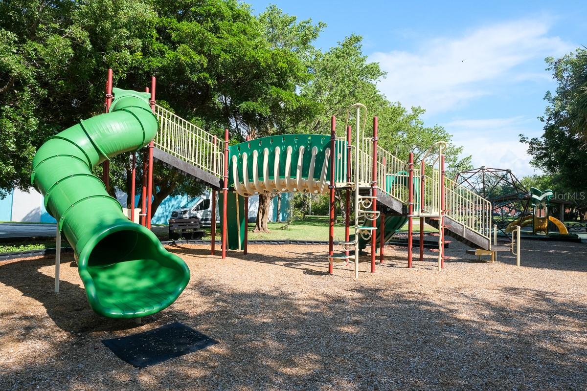 LIDO BEACH 1ST ADD - Residential