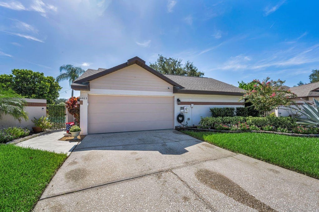 Photo of 6923 Silvermill Drive, Tampa, FL 33635 (MLS # TB8539438)