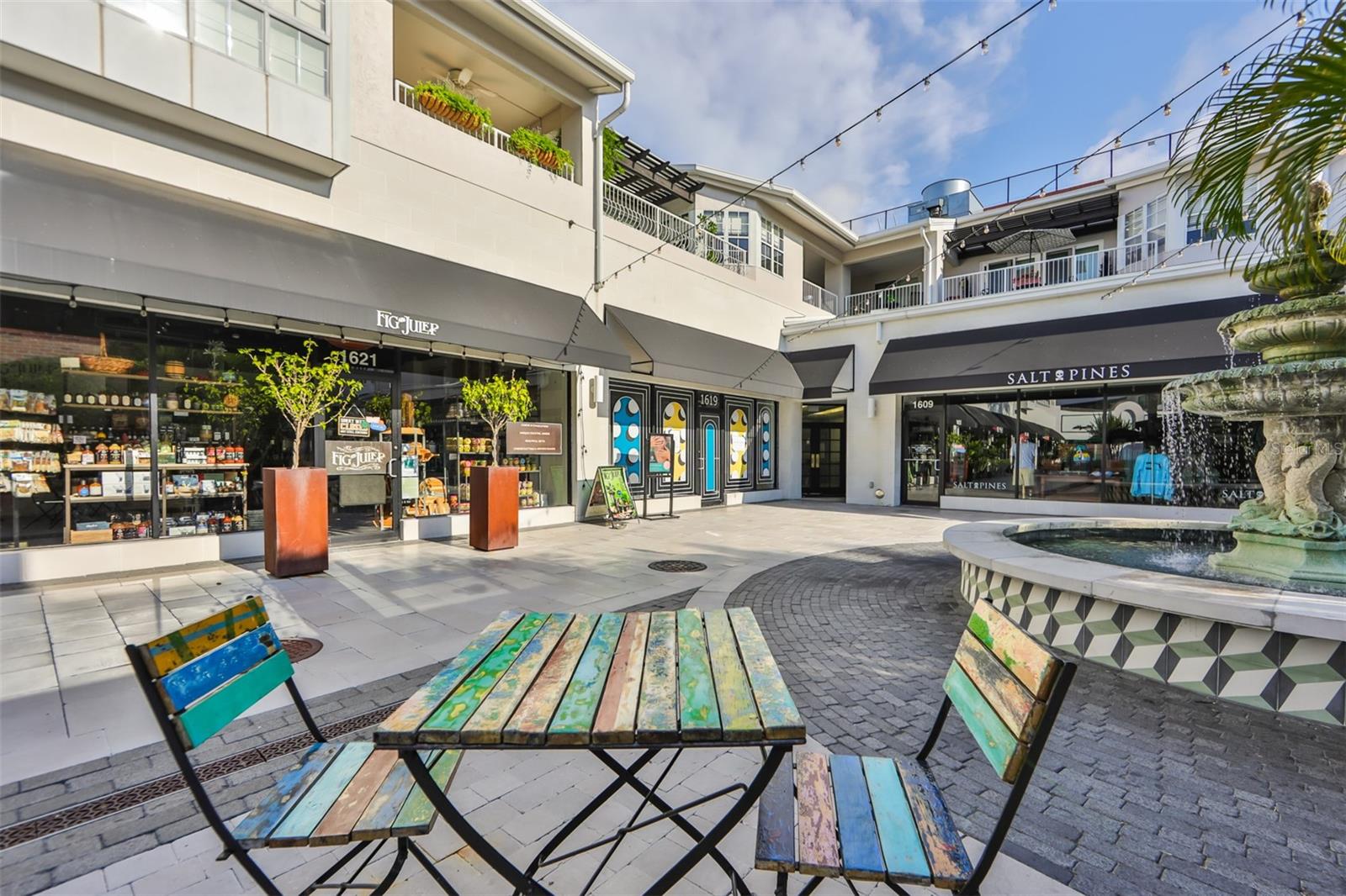 HYDE PARK WEST - Residential
