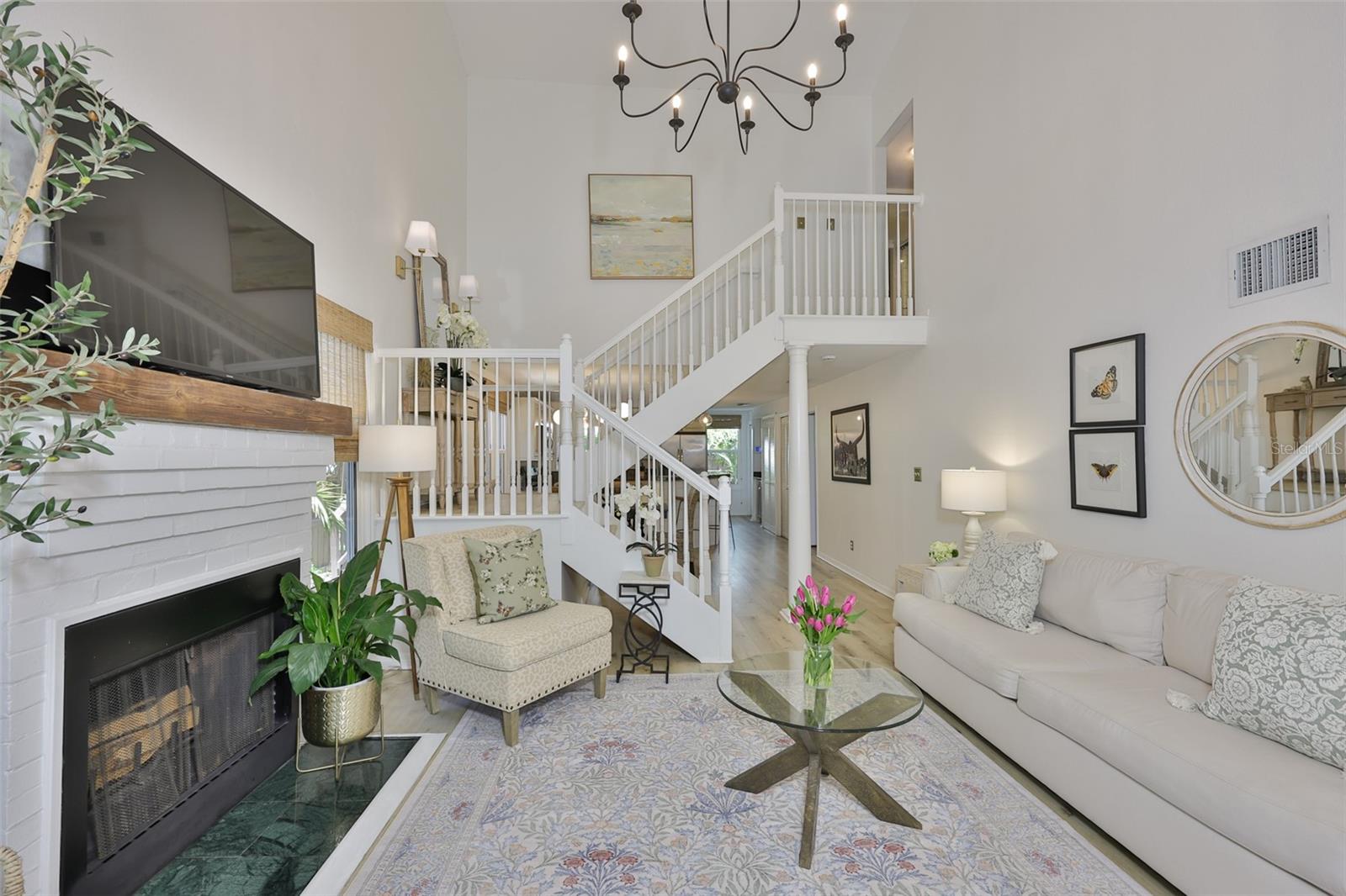 HYDE PARK WEST - Residential