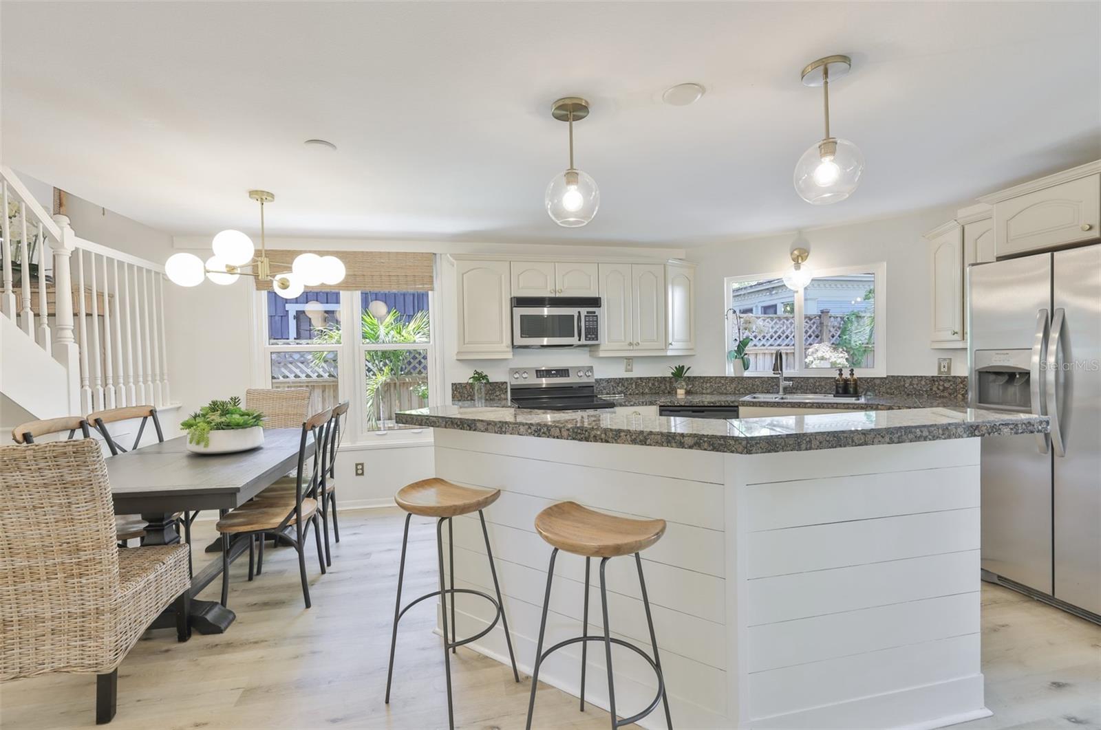 HYDE PARK WEST - Residential