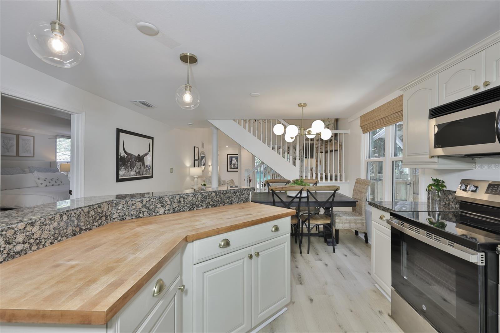 HYDE PARK WEST - Residential