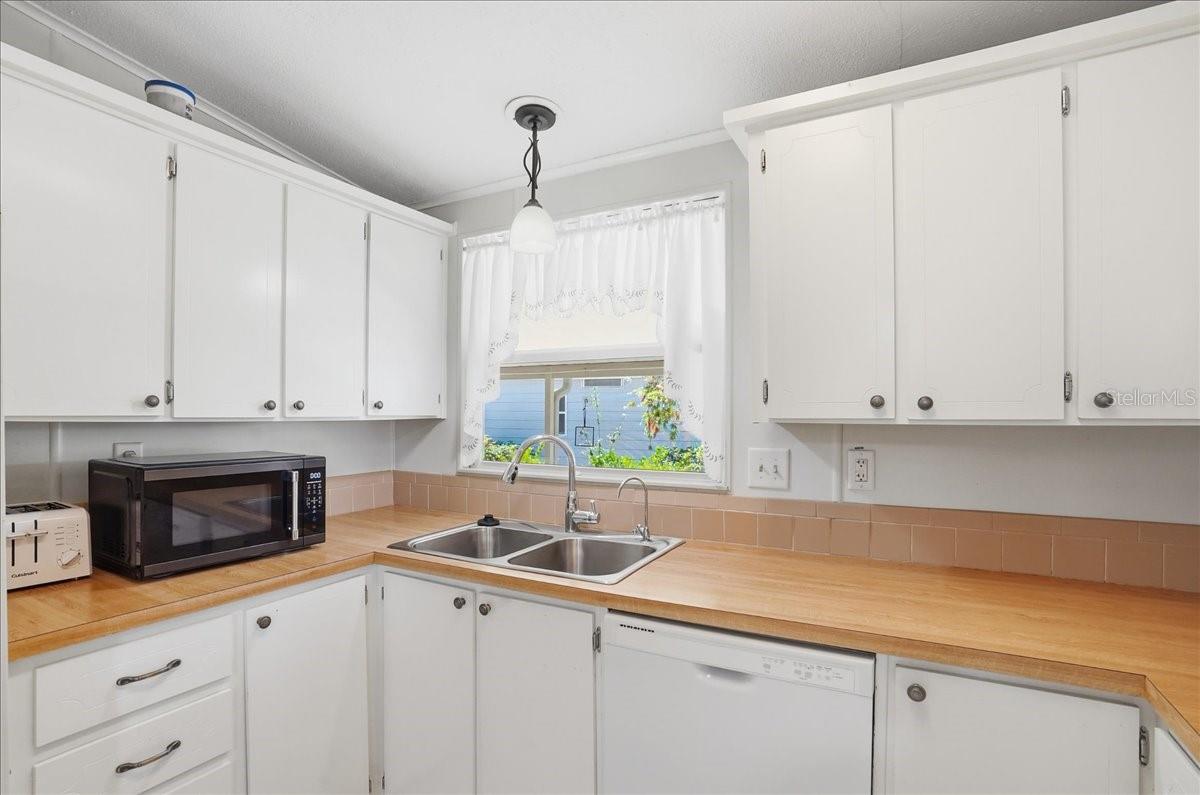 IMPERIAL LAKES ESTATES - Residential