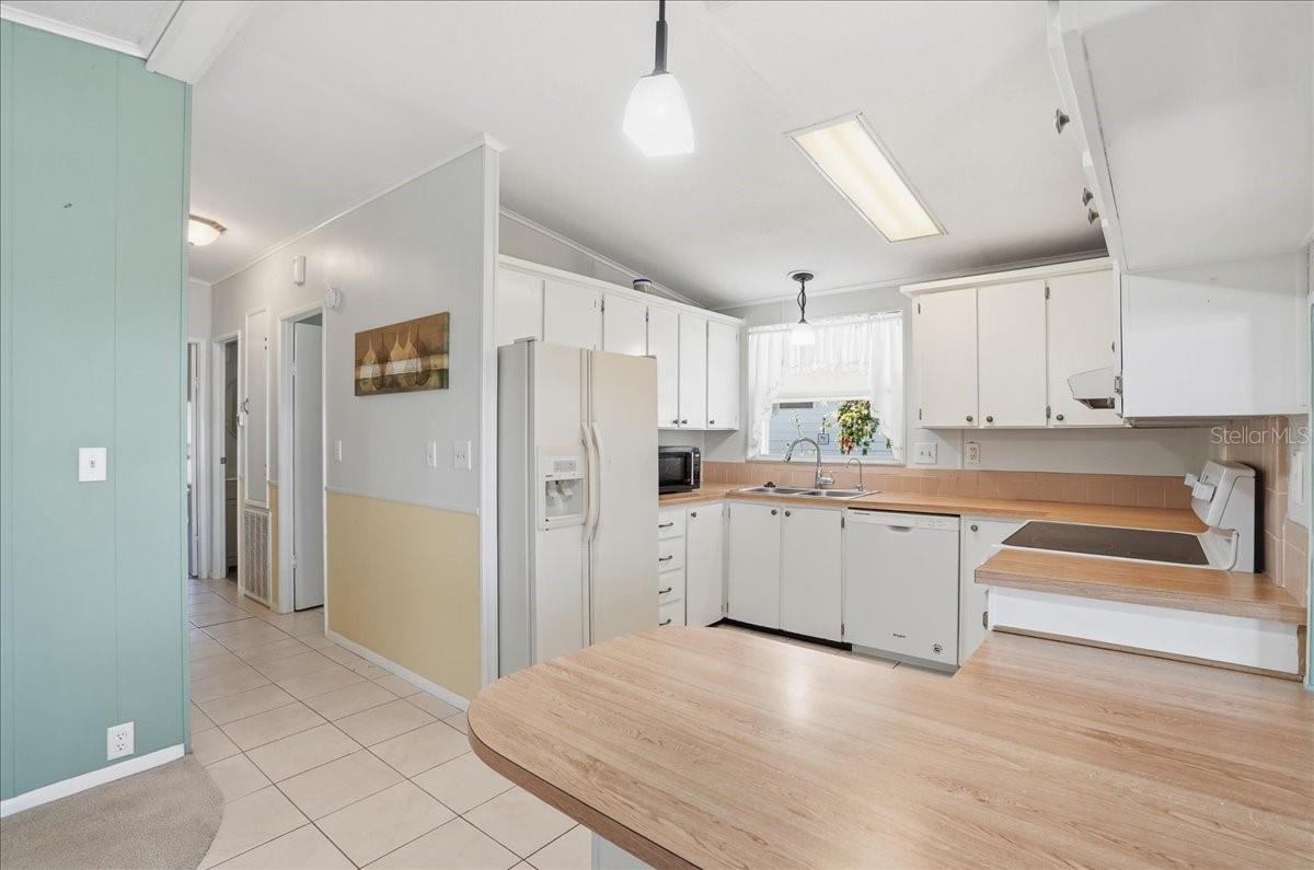 IMPERIAL LAKES ESTATES - Residential