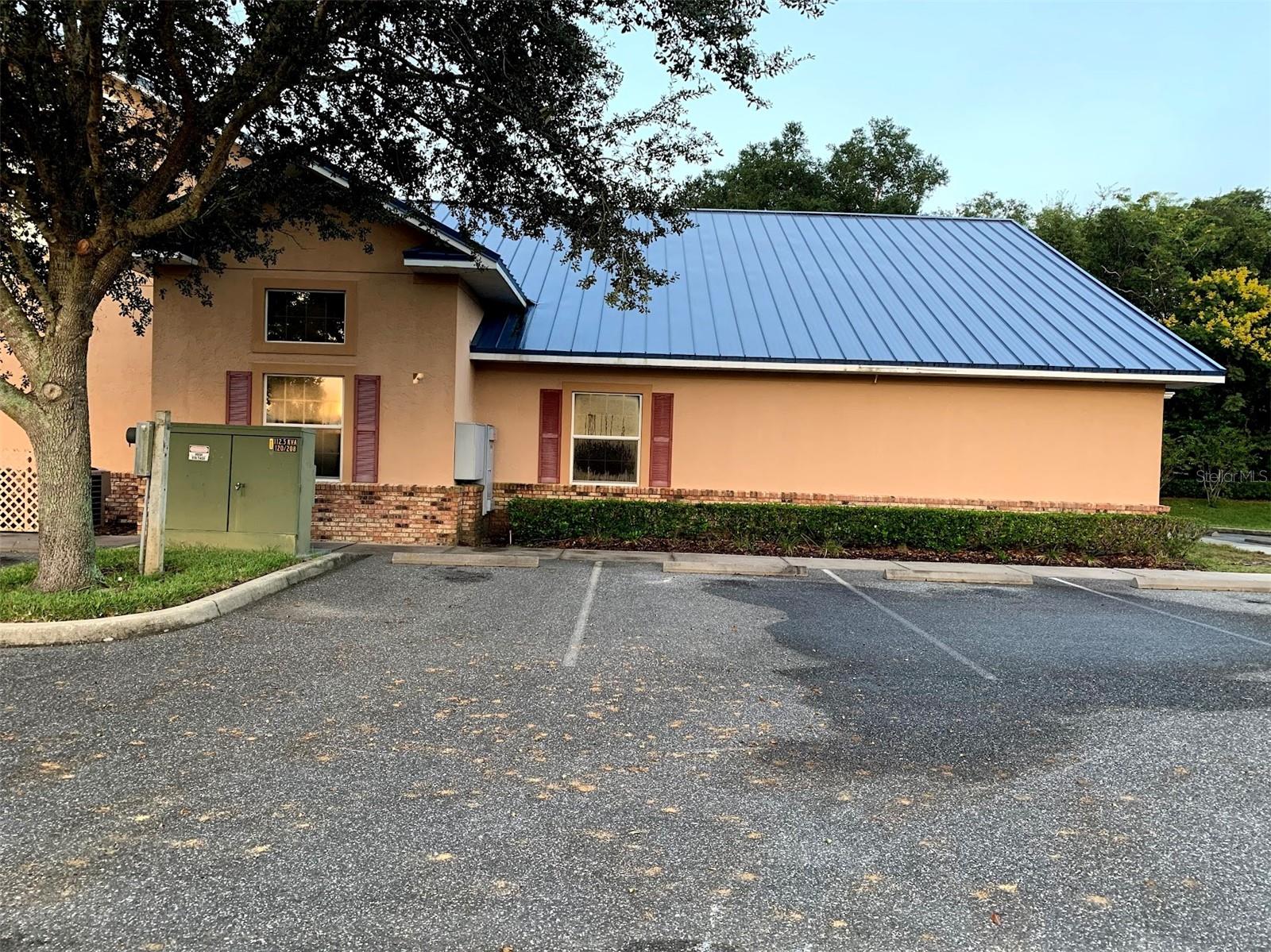 BRADNER COMM - Commercial Sale