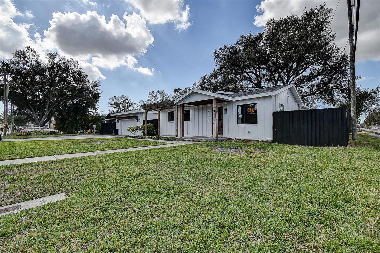 PINELLAS PARK 1ST ADD - Residential