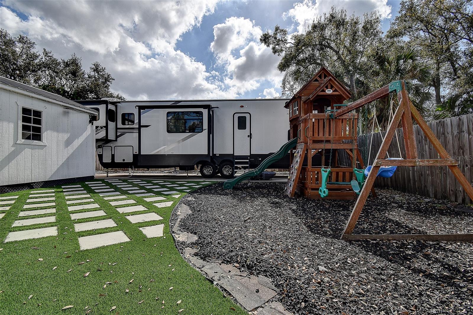 PINELLAS PARK 1ST ADD - Residential