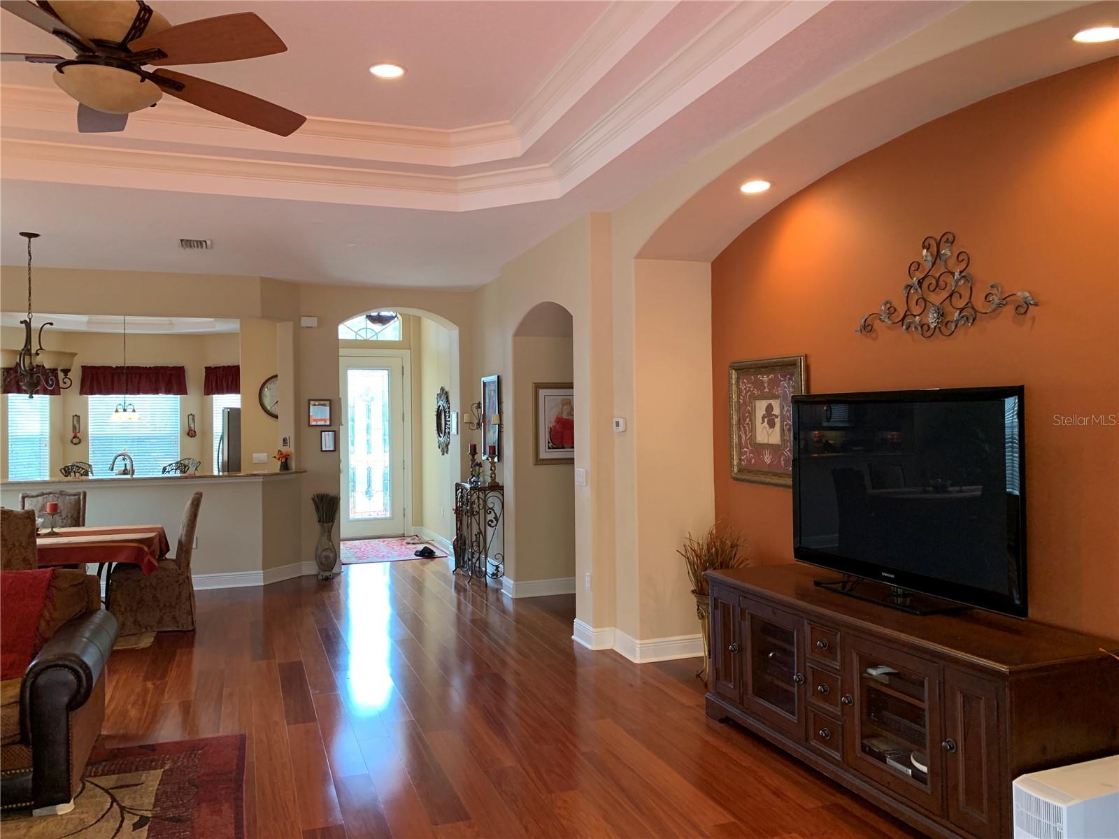 5271 VISIONARY COURT