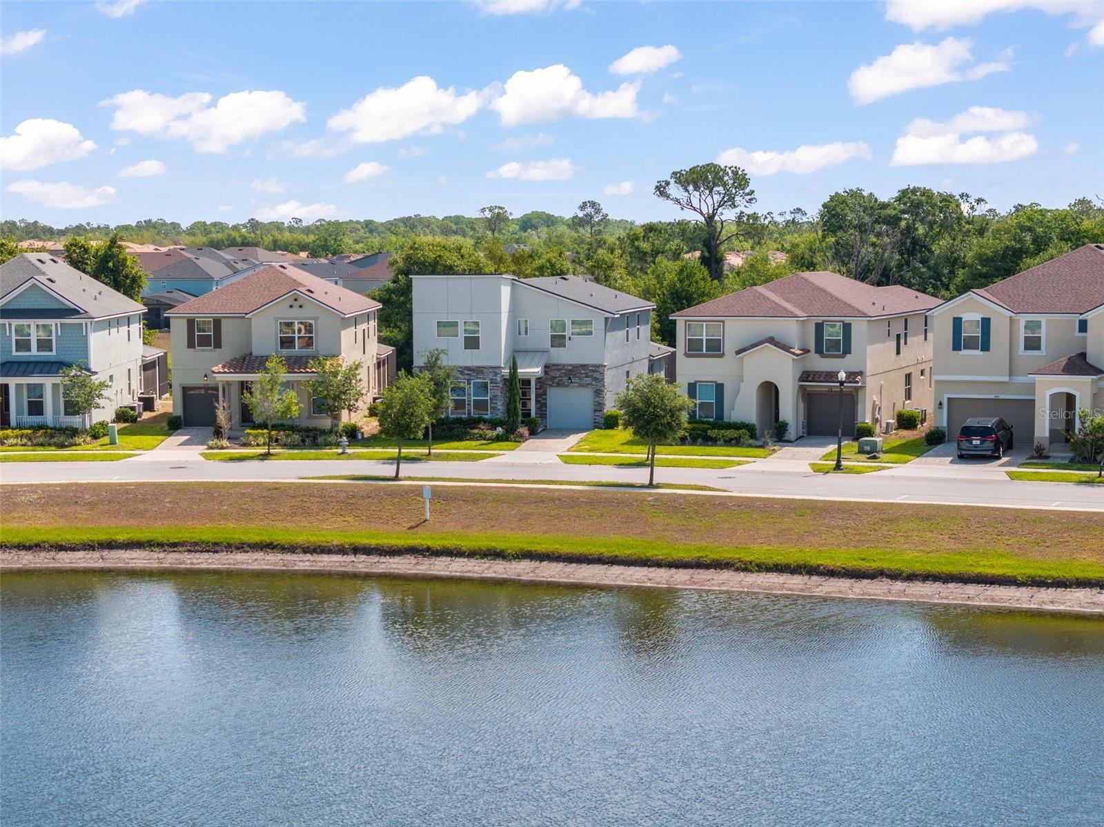 2009 TROPICAL PALMS CIRCLE