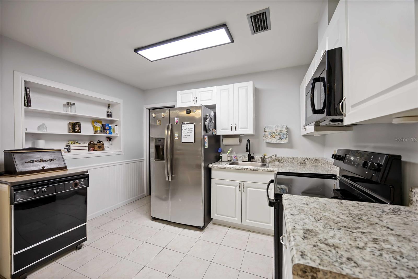 BAYSHORE GARDENS SEC 11 - Residential