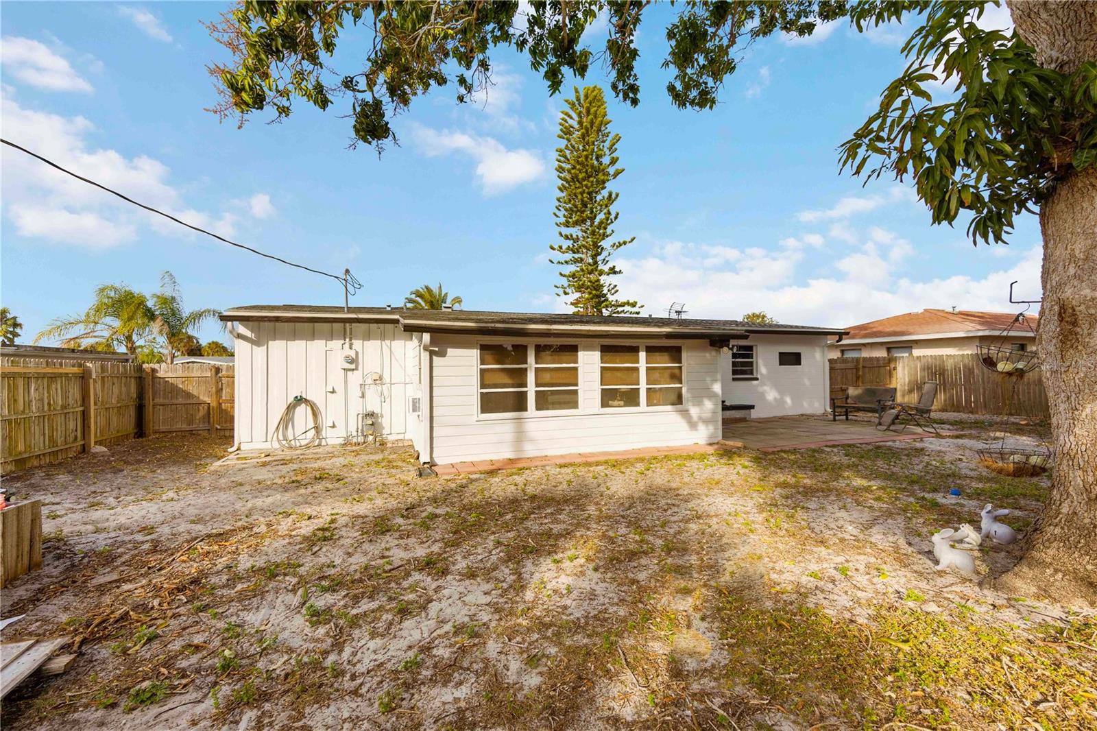 BAYSHORE GARDENS SEC 11 - Residential