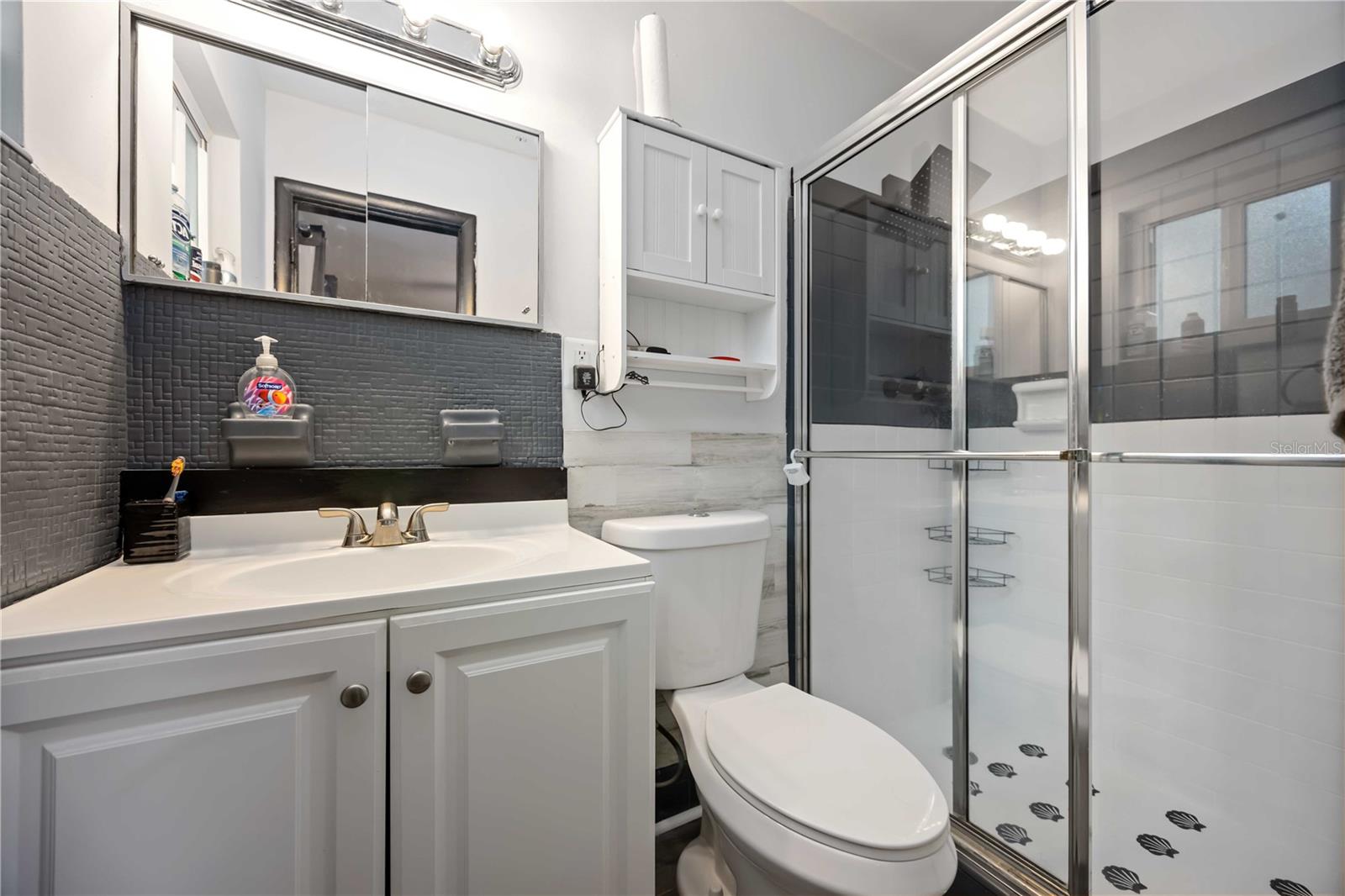 BAYSHORE GARDENS SEC 11 - Residential