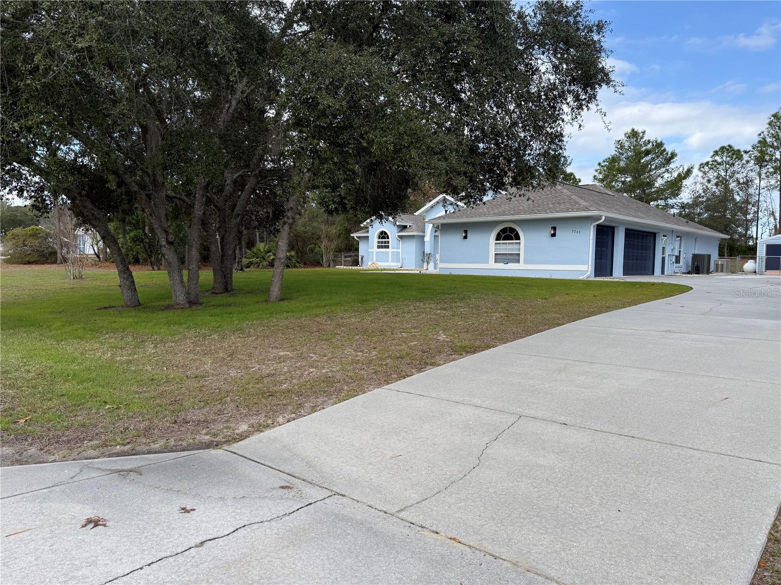 PINE RIDGE - Residential