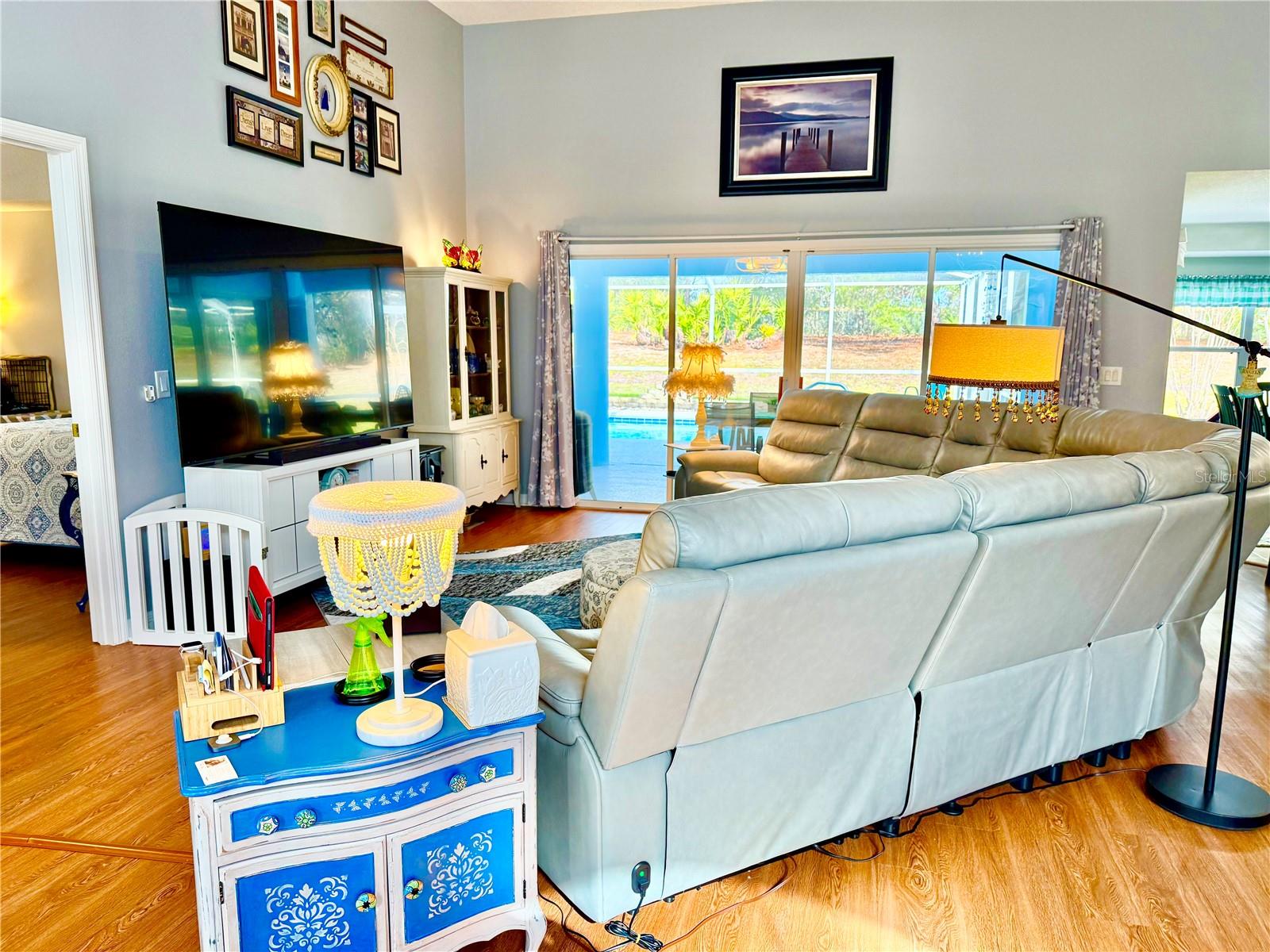 PINE RIDGE - Residential