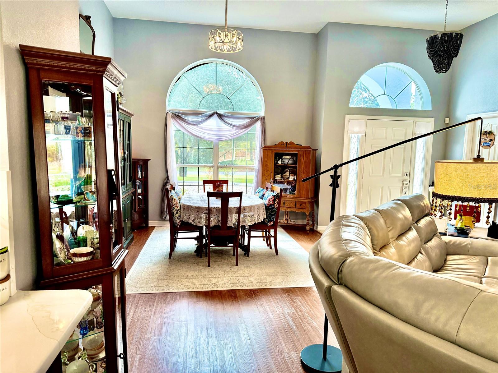 PINE RIDGE - Residential