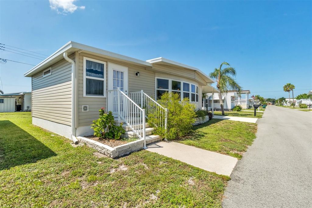 Photo of 102 DEL RIO DRIVE, PALMETTO, FL 34221 (MLS # A4580564)
