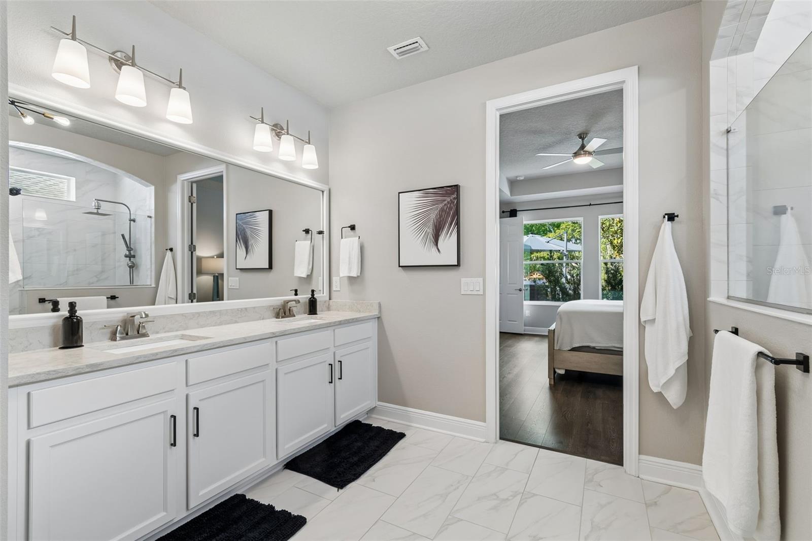 LAKESHORE OAKS SUB - Residential