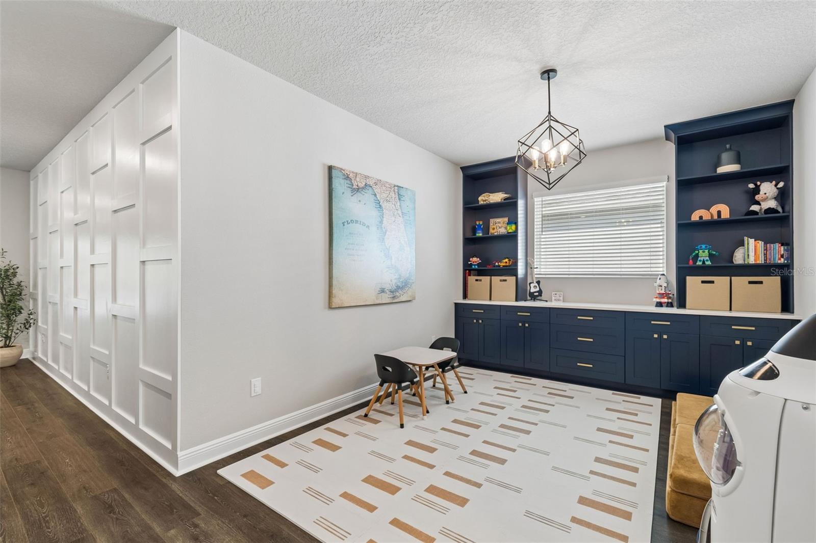 LAKESHORE OAKS SUB - Residential