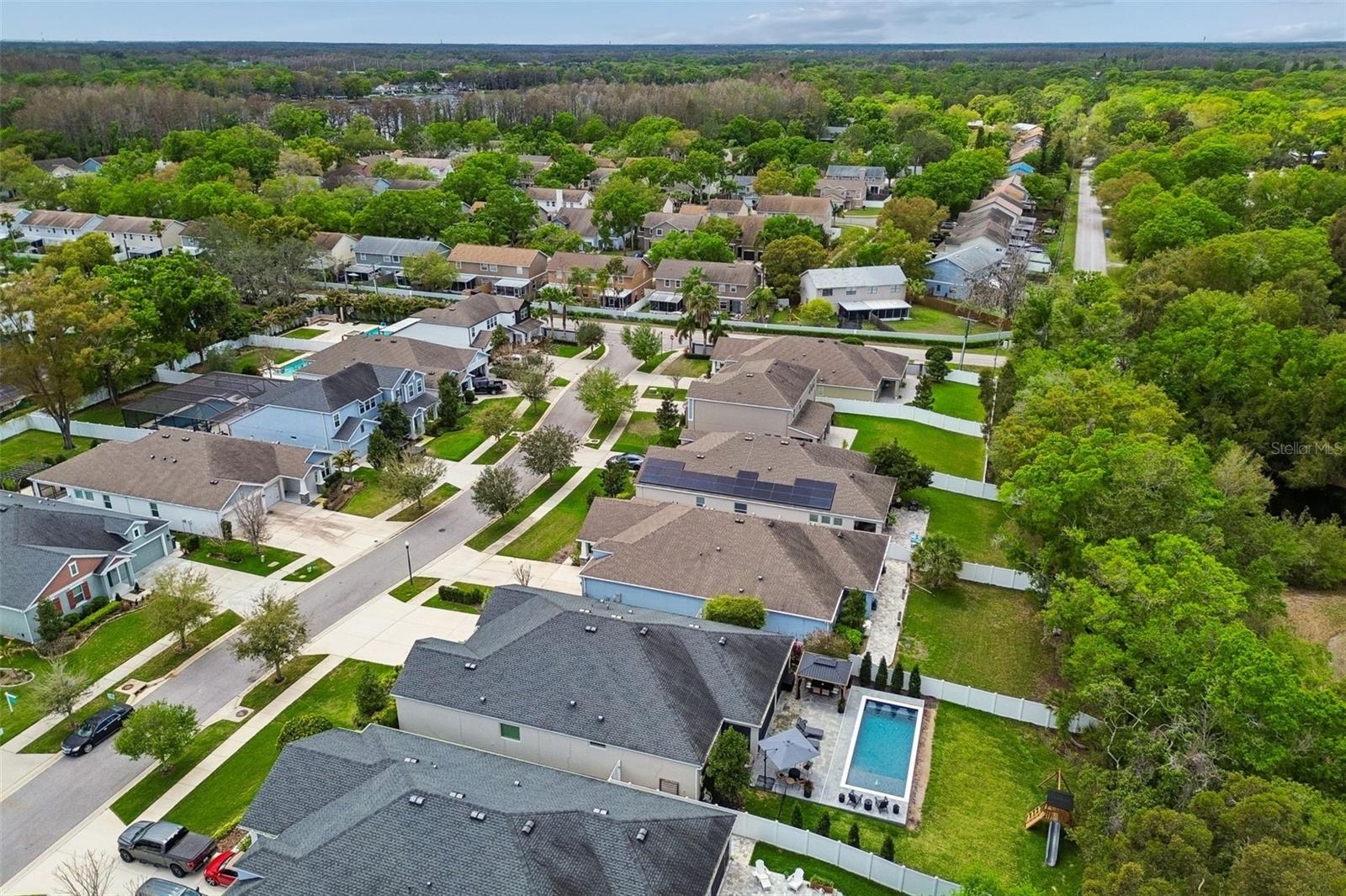 LAKESHORE OAKS SUB - Residential