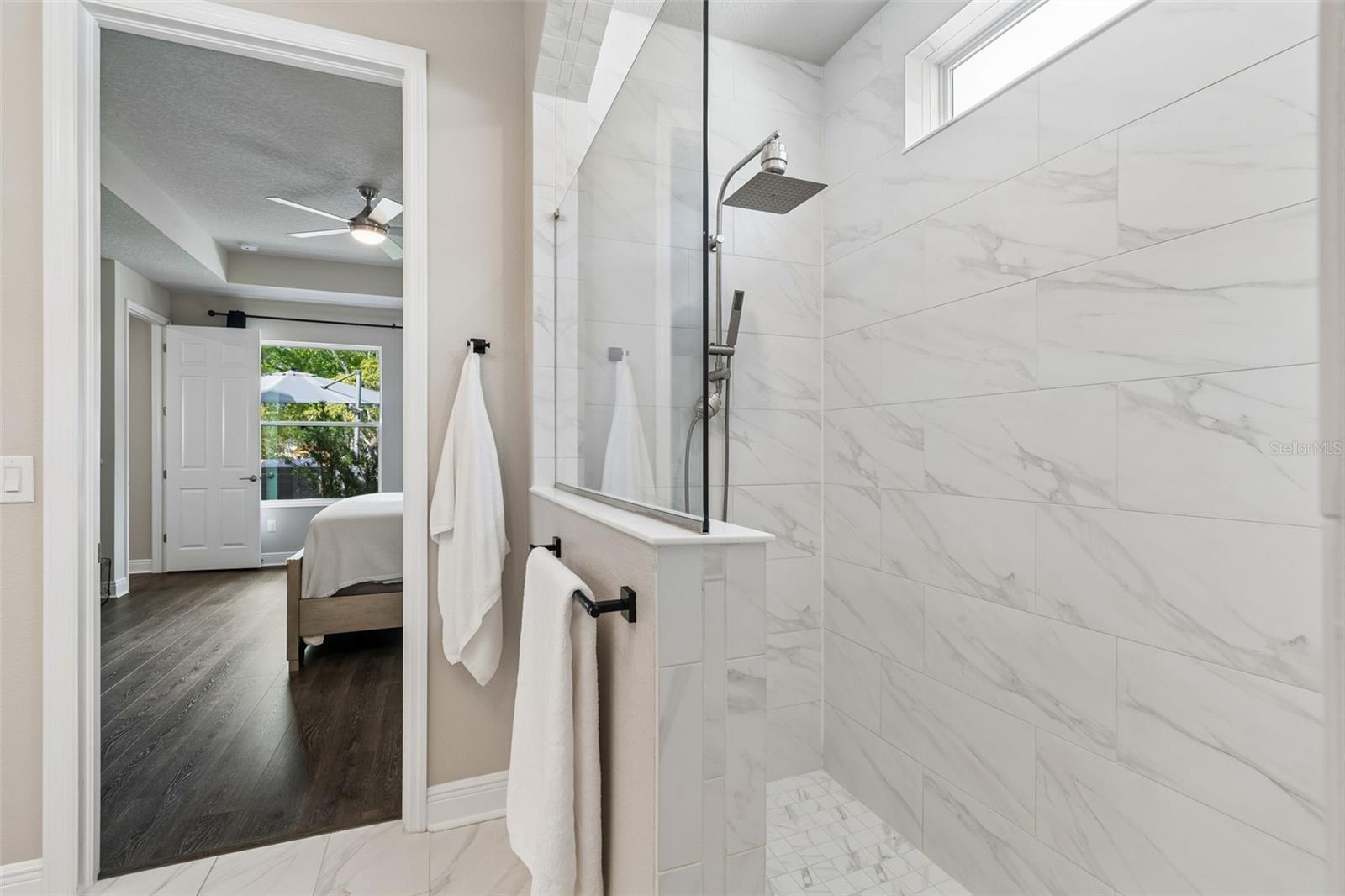 LAKESHORE OAKS SUB - Residential