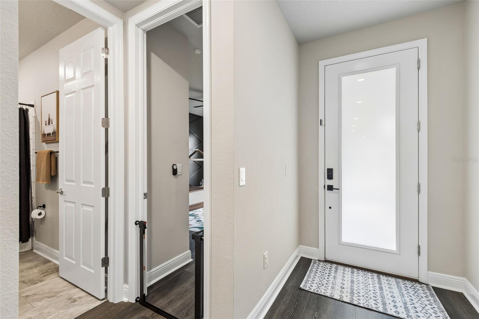 LAKESHORE OAKS SUB - Residential