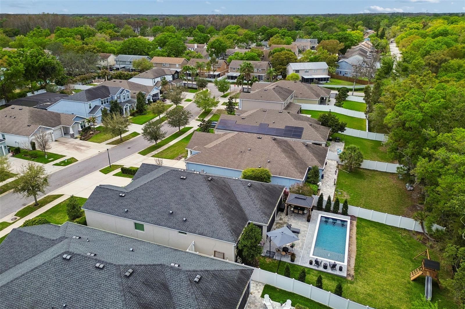 LAKESHORE OAKS SUB - Residential