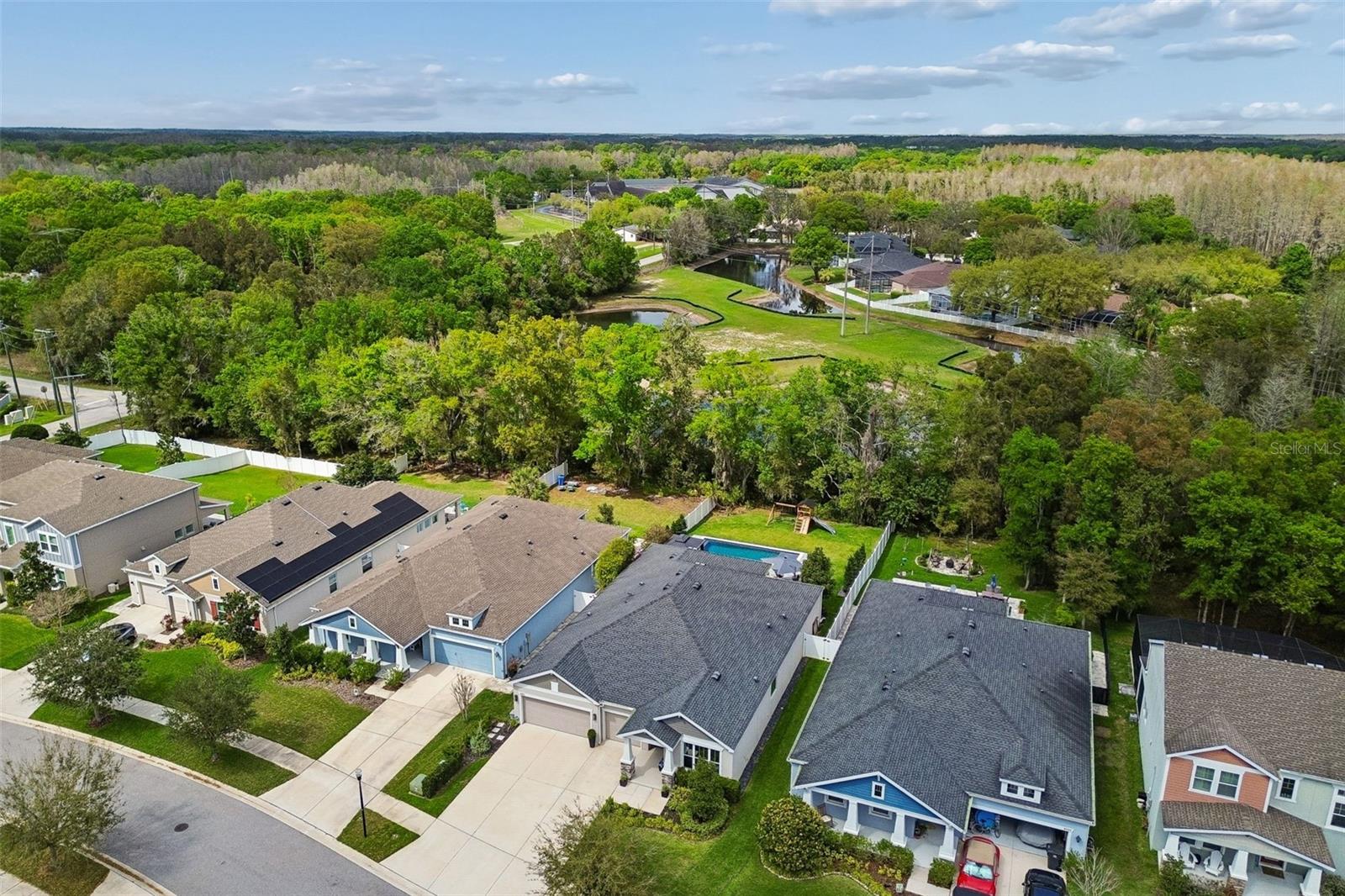 LAKESHORE OAKS SUB - Residential