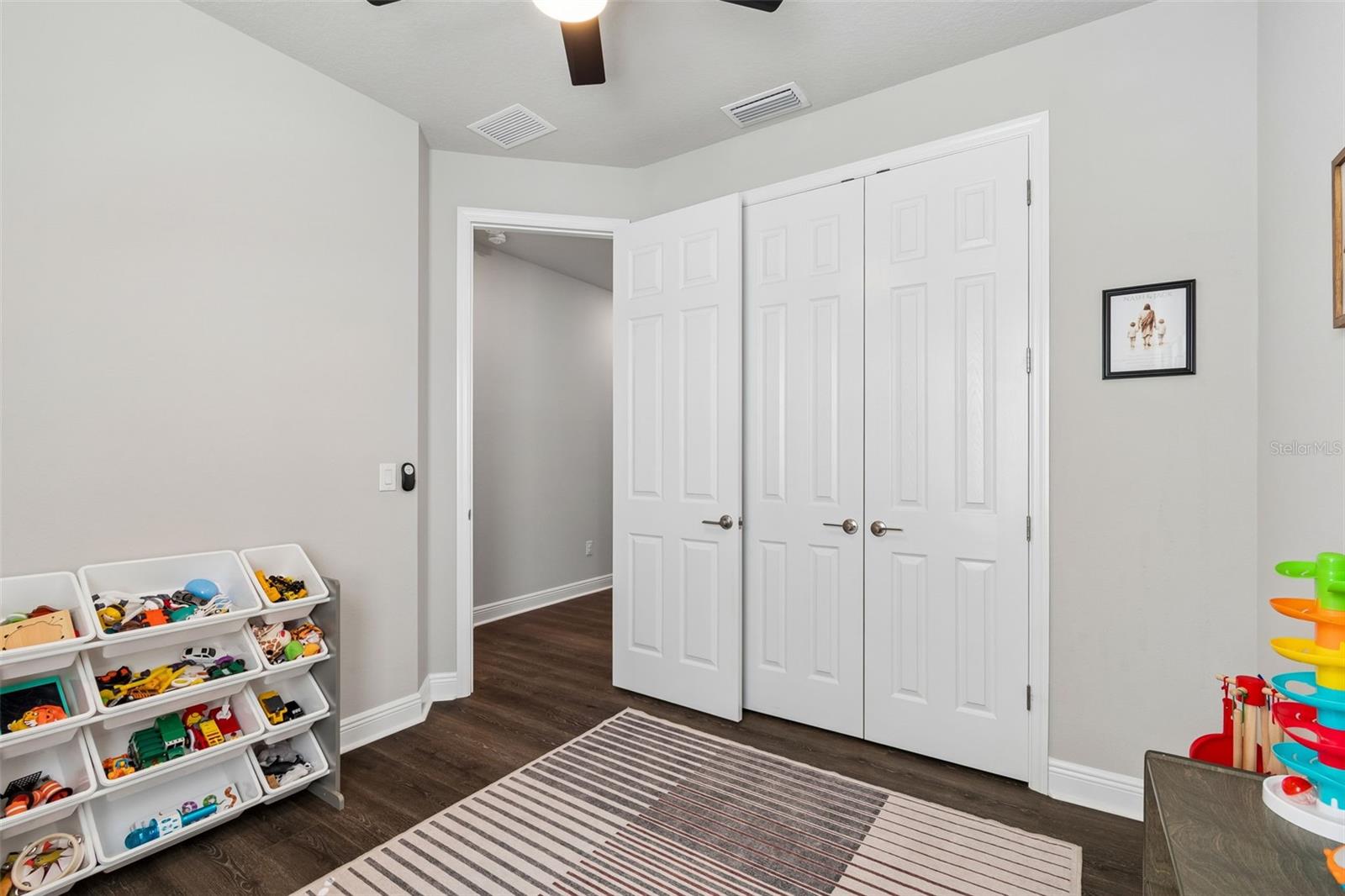 LAKESHORE OAKS SUB - Residential