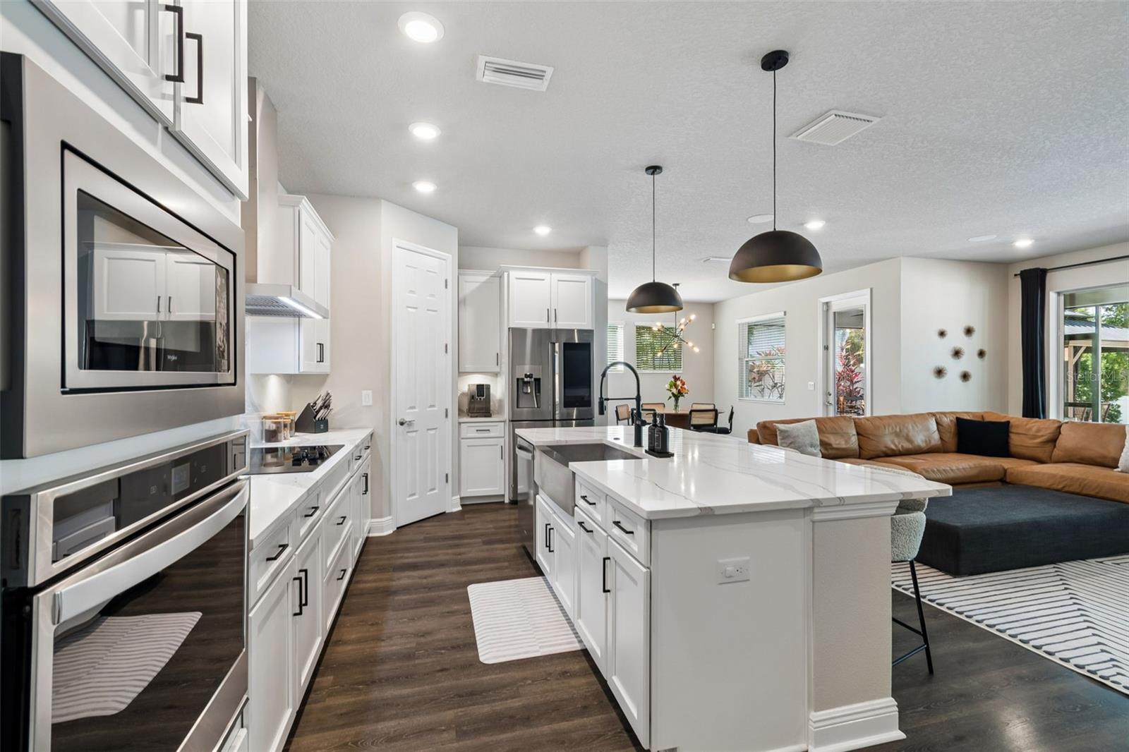 LAKESHORE OAKS SUB - Residential